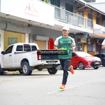 Runner Photo 1417591