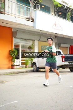 Runner Photo 1417681