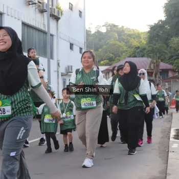 Runner Photo 1417688
