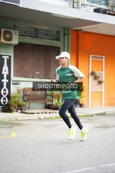 Runner Photo 1417755
