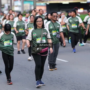 Runner Photo 1417756