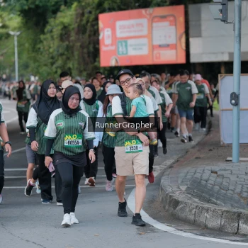 Runner Photo 1417813