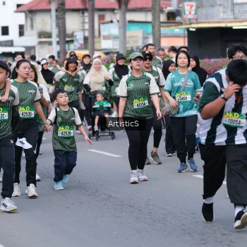Runner Photo 1417999