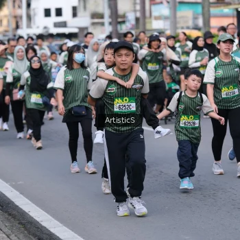 Runner Photo 1418005