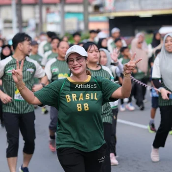 Runner Photo 1418070