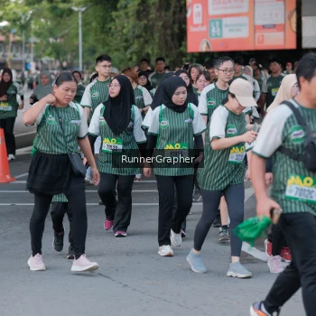 Runner Photo 1418205