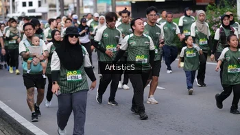 Runner Photo 1418254