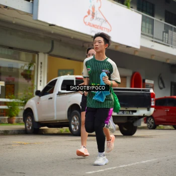 Runner Photo 1418850