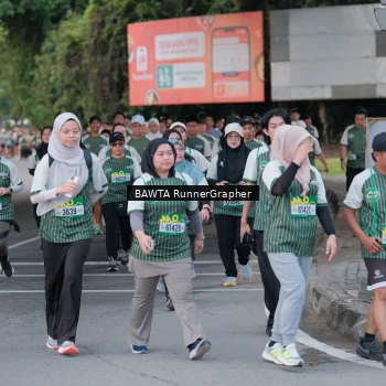 Runner Photo 1418870