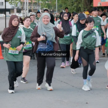 Runner Photo 1419011