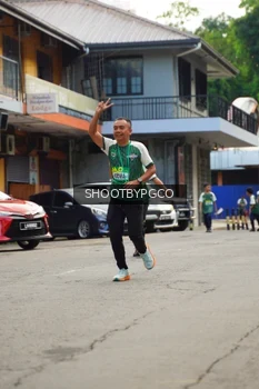 Runner Photo 1420015