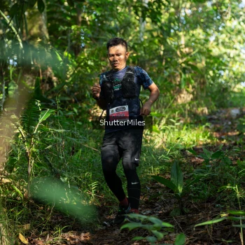 Runner Photo 1420100