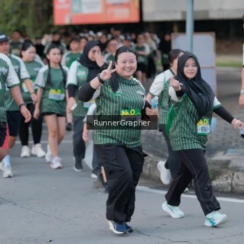 Runner Photo 1420188