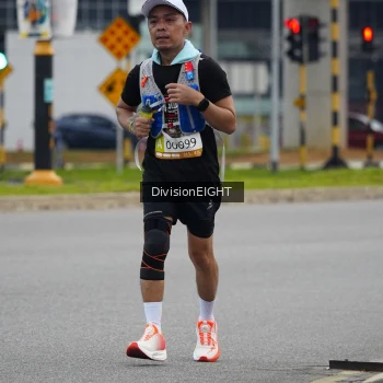 Runner Photo 1420213