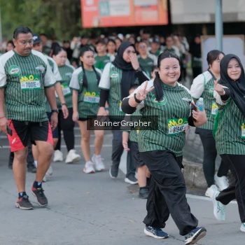 Runner Photo 1420236
