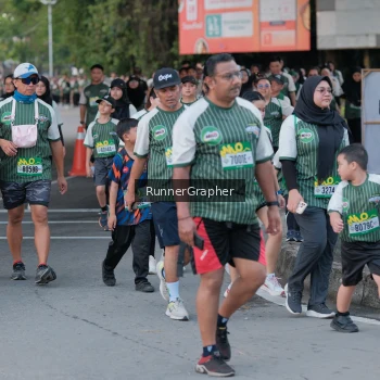 Runner Photo 1420350