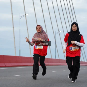 Runner Photo 1420617