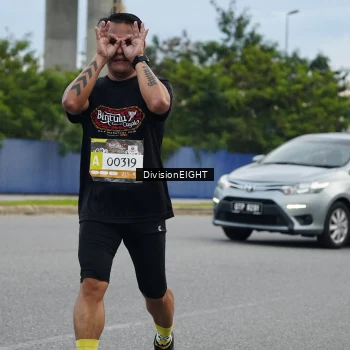 Runner Photo 1420713