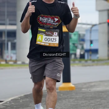 Runner Photo 1421043
