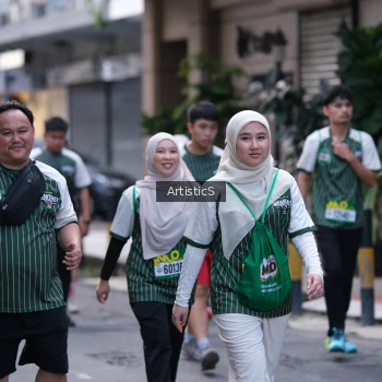 Runner Photo 1421425