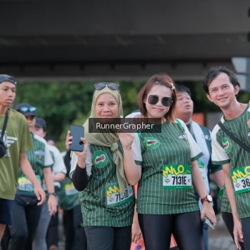 Runner Photo 1421585