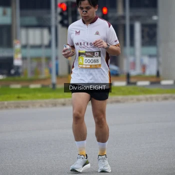 Runner Photo 1421648