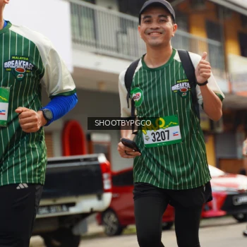 Runner Photo 1421721