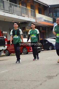 Runner Photo 1421756