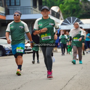 Runner Photo 1421815