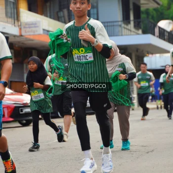Runner Photo 1421850