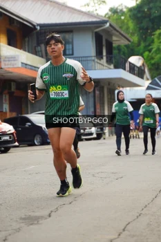 Runner Photo 1421887