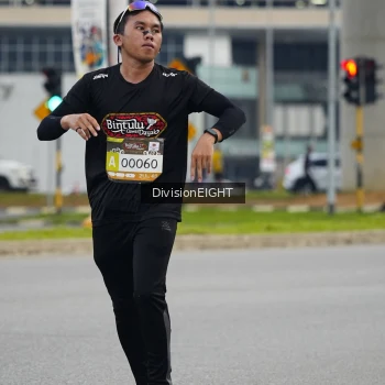 Runner Photo 1421911