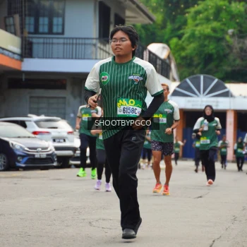 Runner Photo 1421921