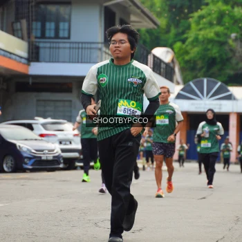 Runner Photo 1421922