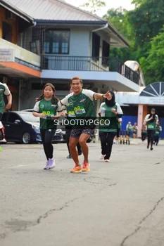 Runner Photo 1421949