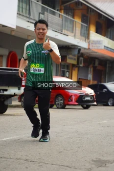 Runner Photo 1422020