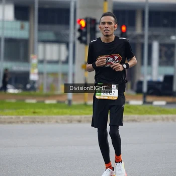 Runner Photo 1422111