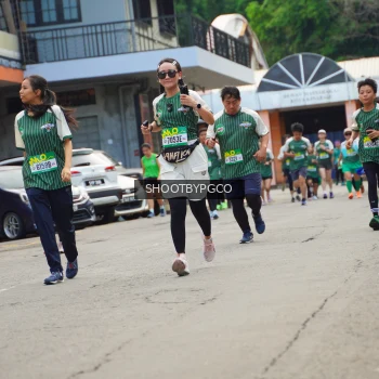 Runner Photo 1422419