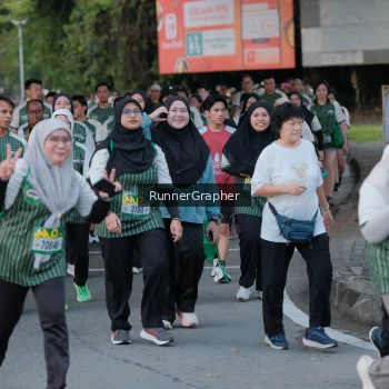 Runner Photo 1422665