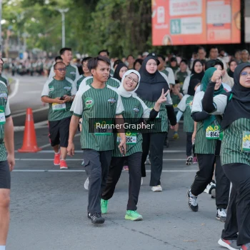 Runner Photo 1422893