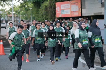 Runner Photo 1423451