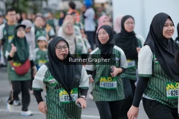 Runner Photo 1424021