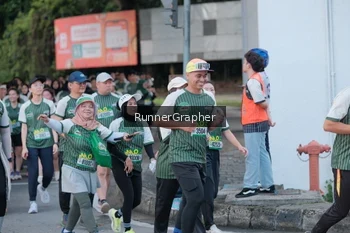 Runner Photo 1424201
