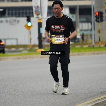 Runner Photo 1424515