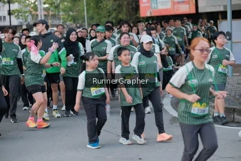 Runner Photo 1424742