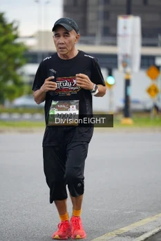 Runner Photo 1424892