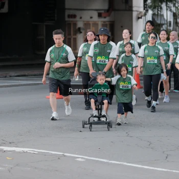 Runner Photo 1426186