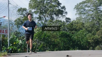 Runner Photo 1426394