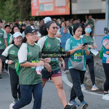 Runner Photo 1427975