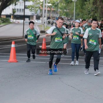 Runner Photo 1429309